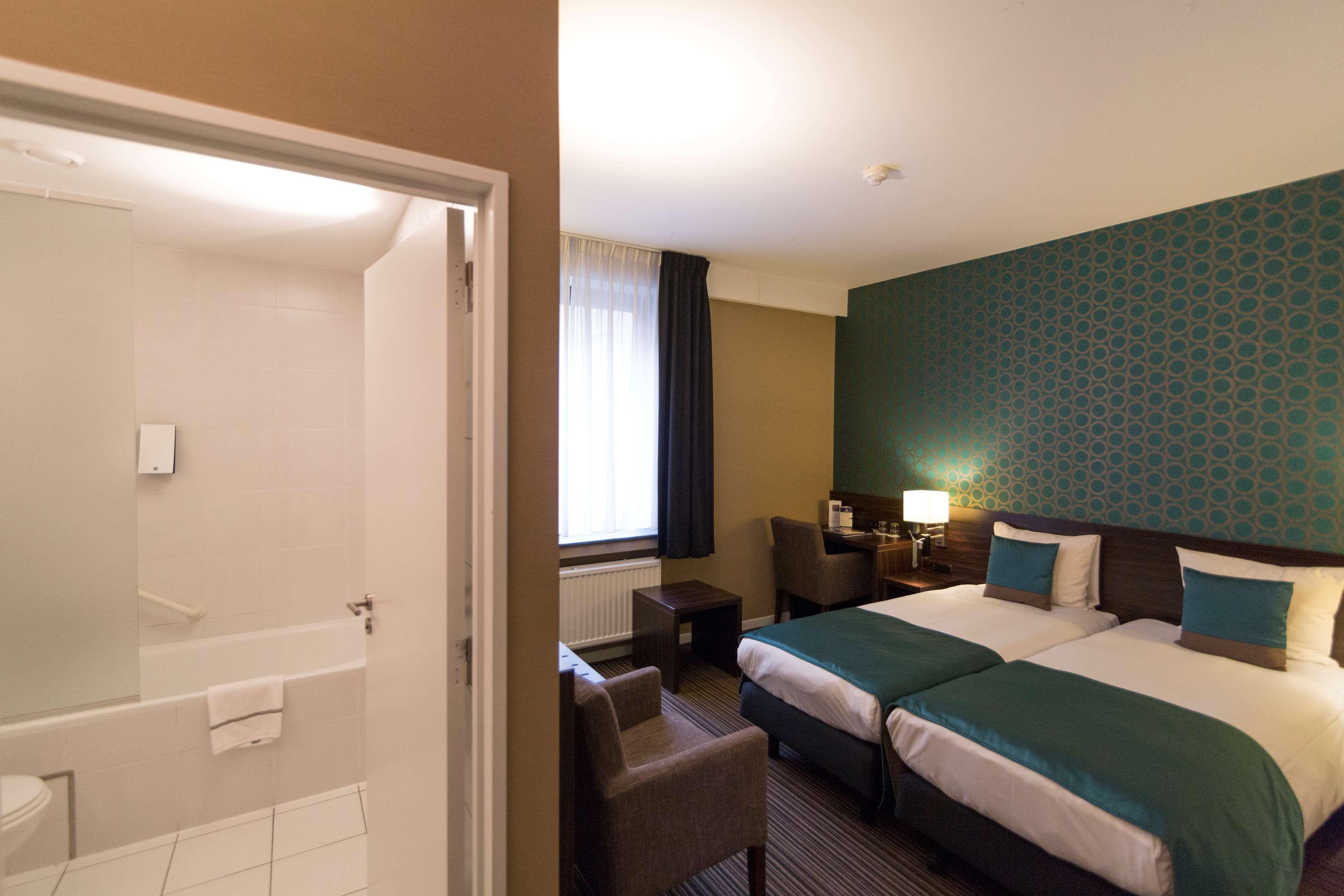 Hotel Docklands أنتويرب المظهر الخارجي الصورة