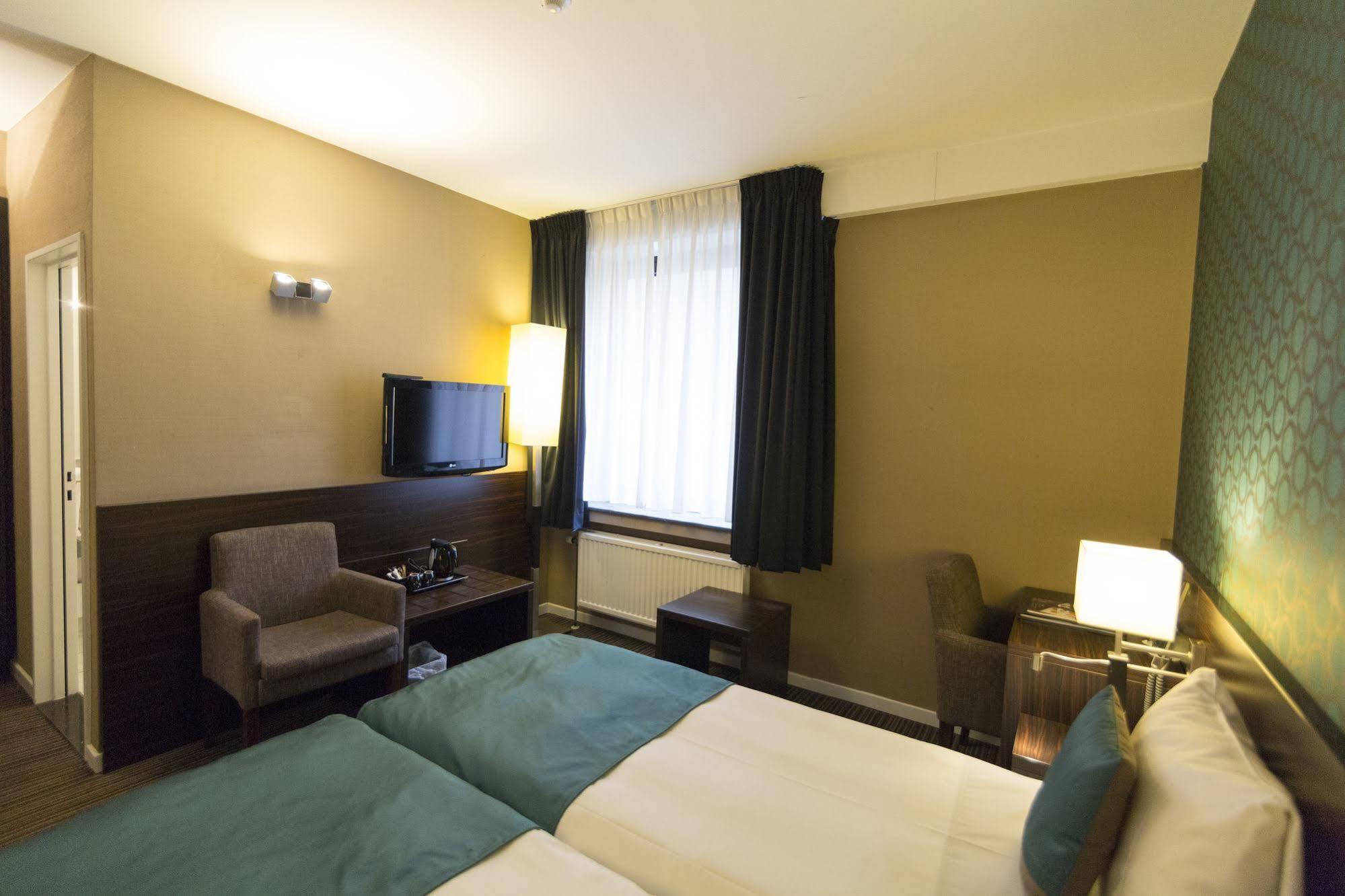 Hotel Docklands أنتويرب المظهر الخارجي الصورة